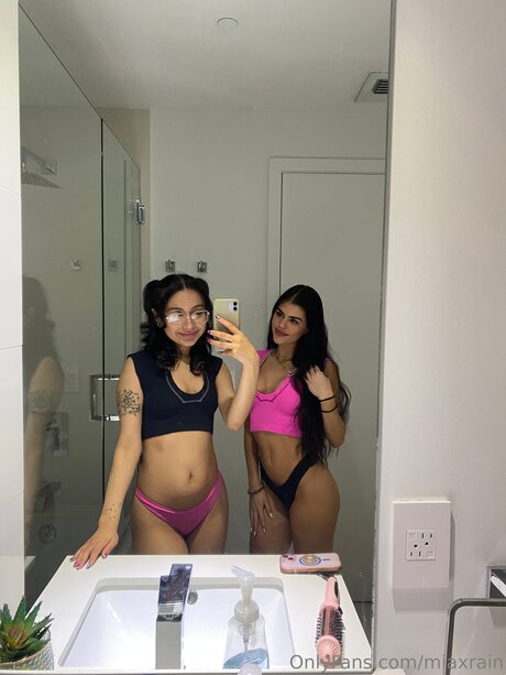 miaxrain topless onlyfans
