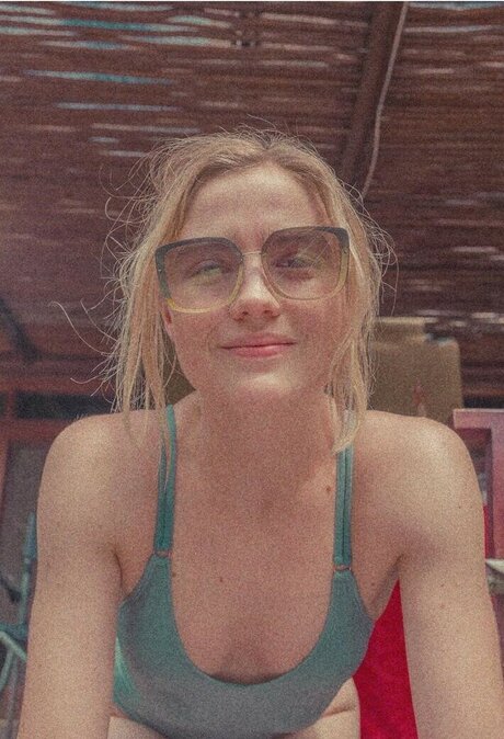 Maddie Hasson nude only fans