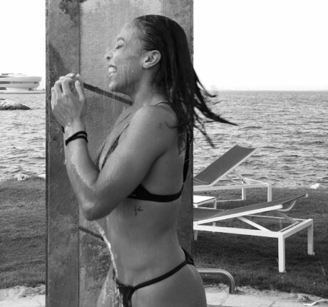 Lorrane Dos Santos onlyfans boobs