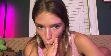 Oliviahansley new onlyfans