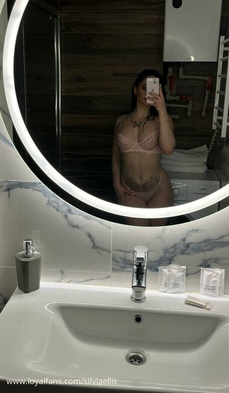 Michelle viip nude only fans