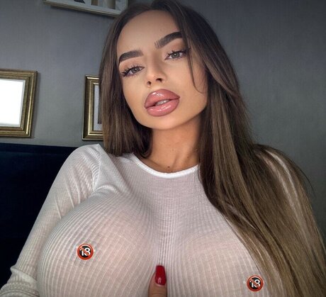 Lucia Smieskova onlyfans images
