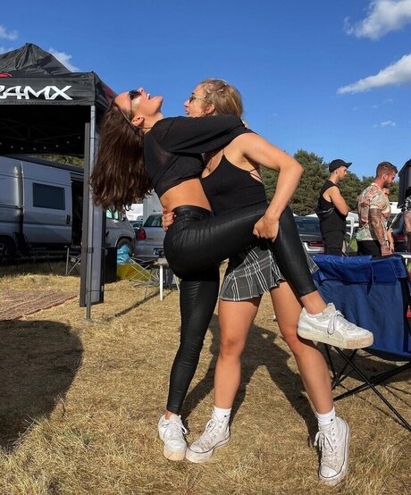 lara emilia new onlyfans leak