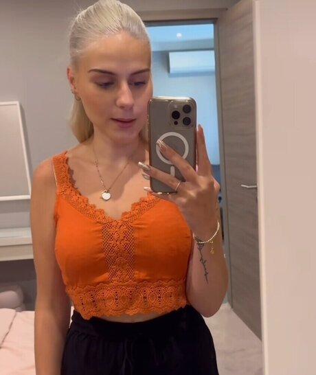 Wollnys ass onlyfans