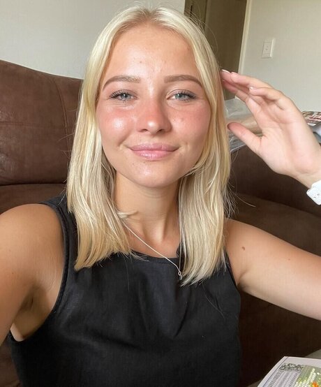 Juliet Small onlyfans nudes