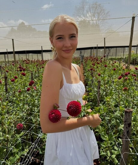 Juliet Small onlyfans naked