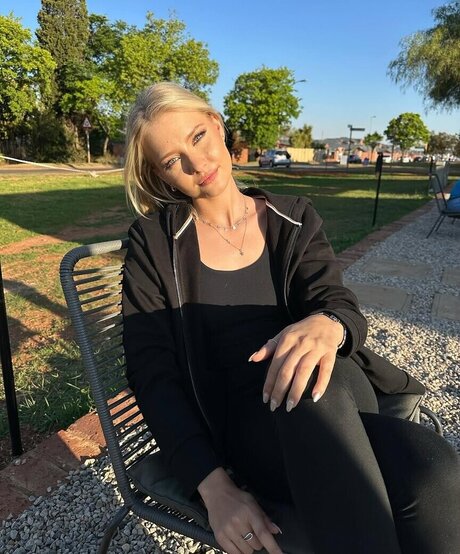 Juliet Small onlyfans porno