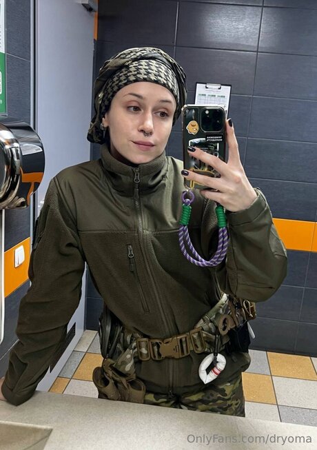 dryoma onlyfans star