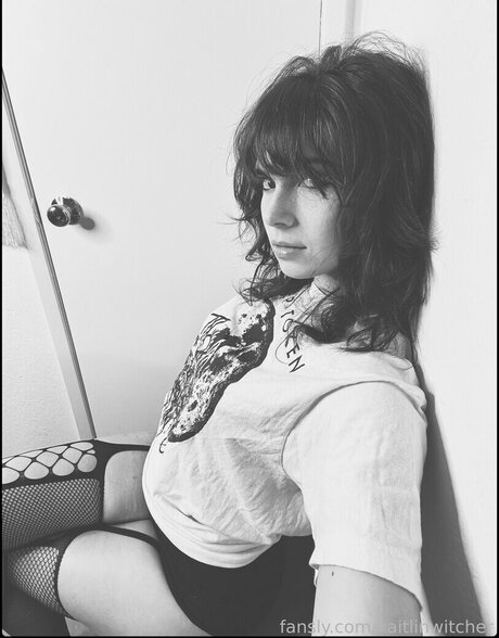 gym onlyfans beautiful naked illustration