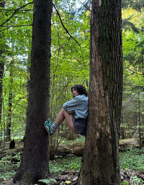 Yashankulova is on onlyfans