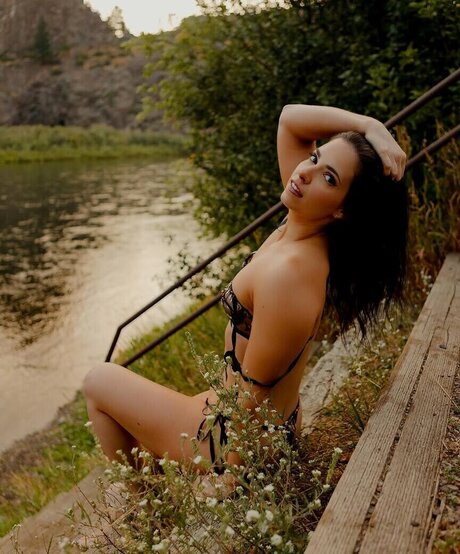 Annie Kundis onlyfans leak nude