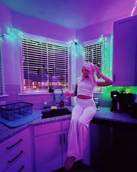 Alanna Kennedy onlyfans star