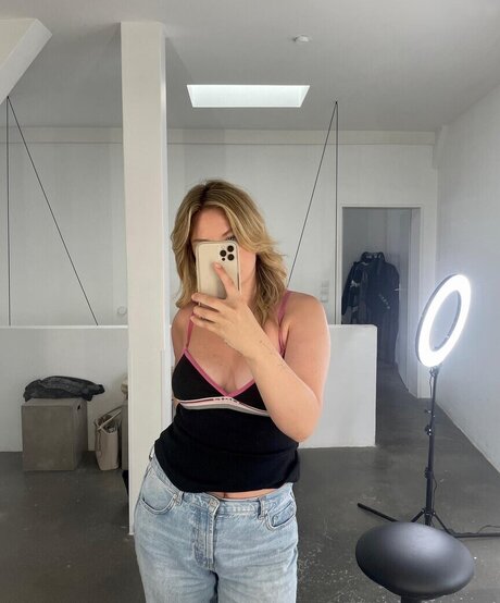 KellyMissesvlog onlyfans nudes