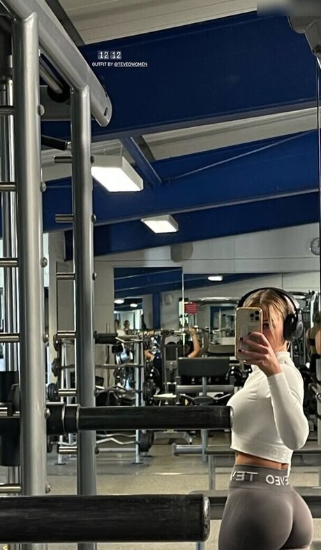 Leonie brrr onlyfans sextape leak