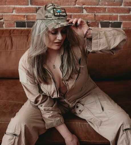 Natalia Antonova onlyfans pictures