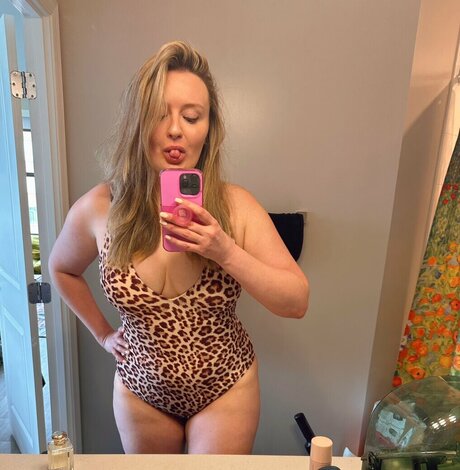 Natalia Antonova onlyfans leaked photos