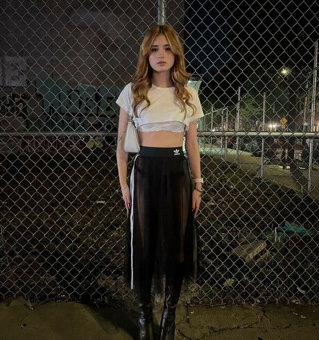 Emilykr0pp nudes onlyfans leak