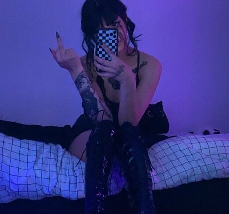 Ne0nprincess porn onlyfans