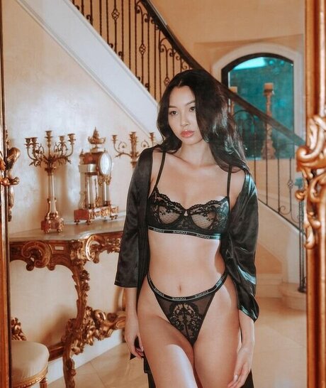 Joyce Htet onlyfans nude pics