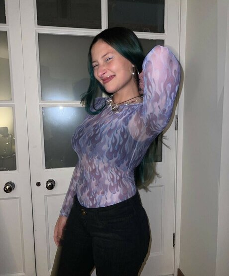 Jamie Lou Stenzel onlyfans public photos