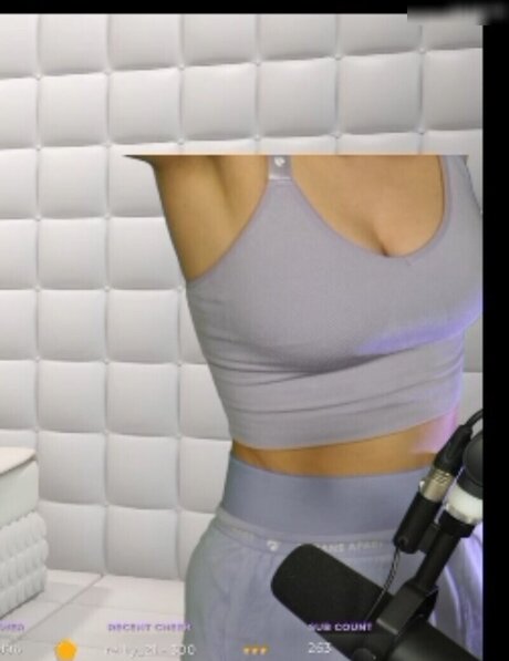 Regina Hixt onlyfans naked leak