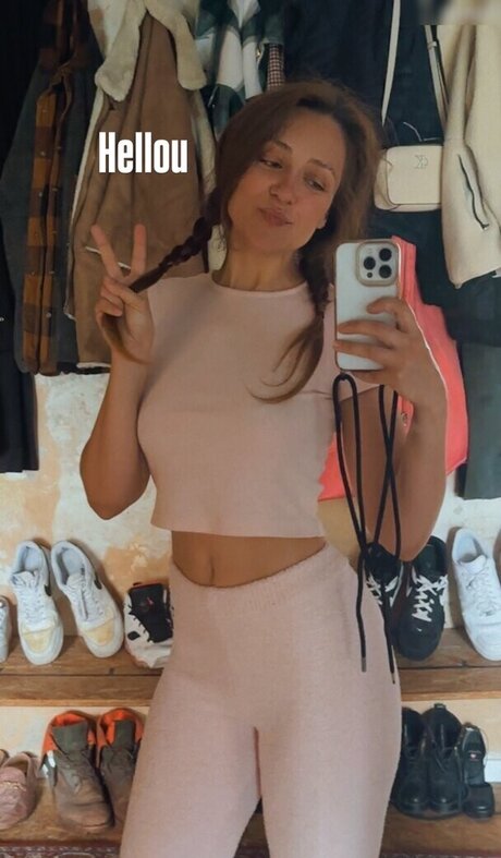 Regina Hixt onlyfans sex