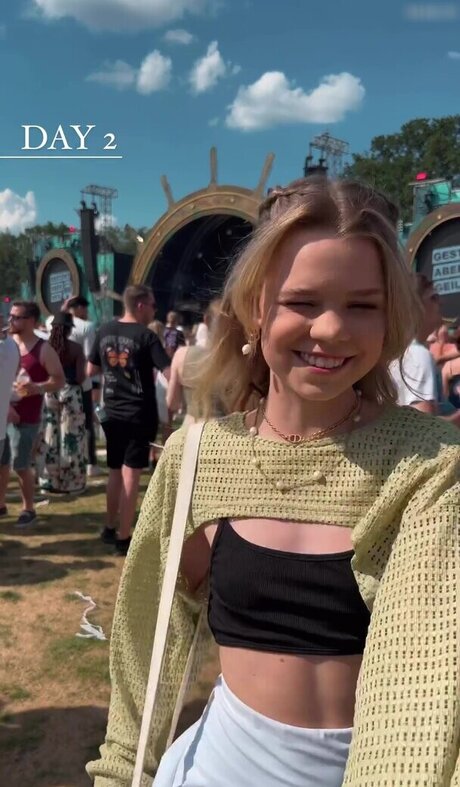 Lea Peach onlyfans leaked nudes