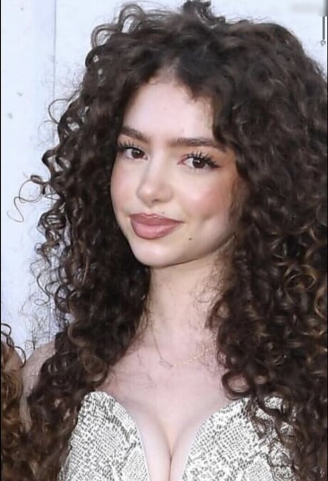 Demitra Kalogeras onlyfans sexy