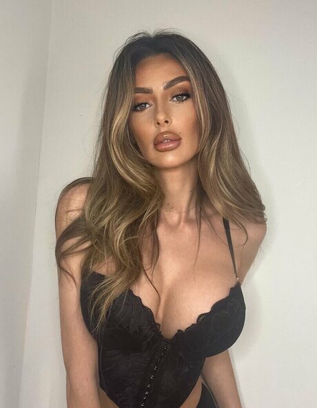 BrattyKiki onlyfans leak