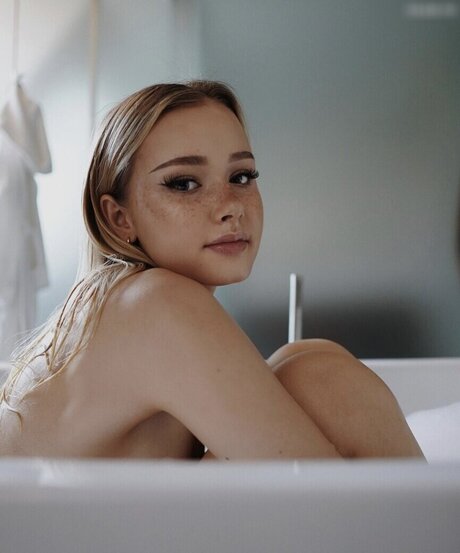 Lili Hamann onlyfans public photos