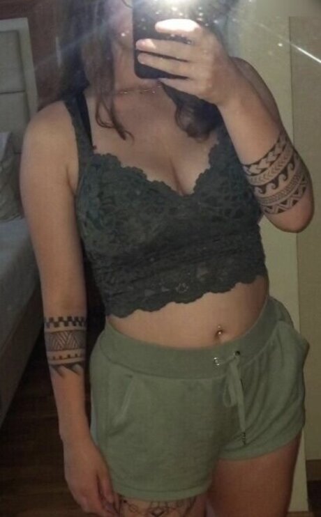 Wer ist sie_ onlyfans naked leaked