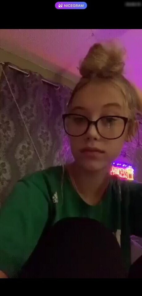 Wer ist sie_ onlyfans pictures