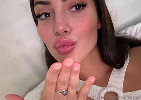 MiaMelanie onlyfans.
