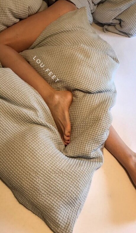 NoFaceLou tits onlyfans