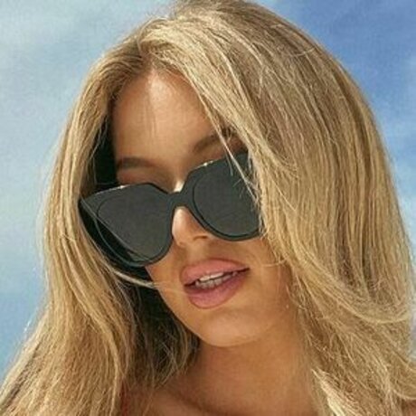 Sidney Sky only fans xxx