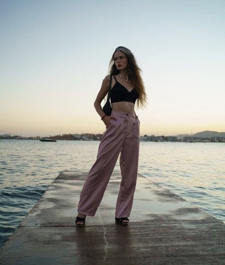 nadinebreaty onlyfans strip