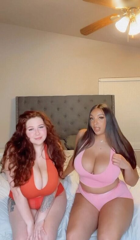 Cayenna Pepper onlyfans boobs