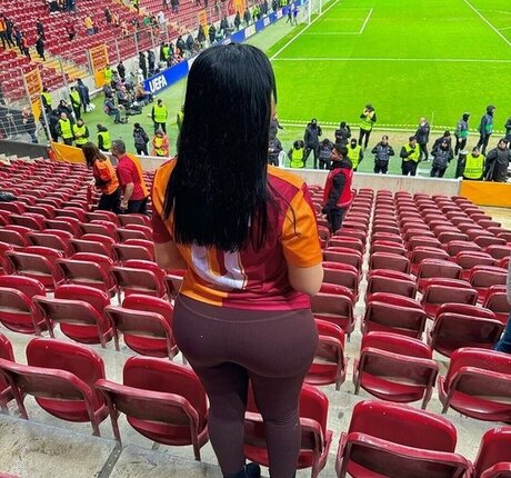 Melek Azad onlyfans nude pics