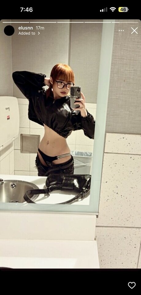 Elusnn only fans nude