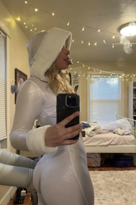 Lola Visage onlyfans leaked dirtyship