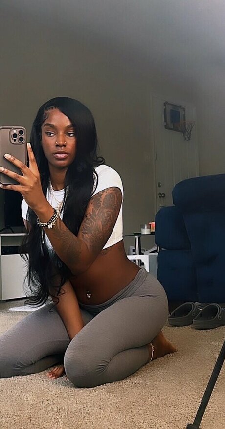 lauryntierre onlyfans leak xxx