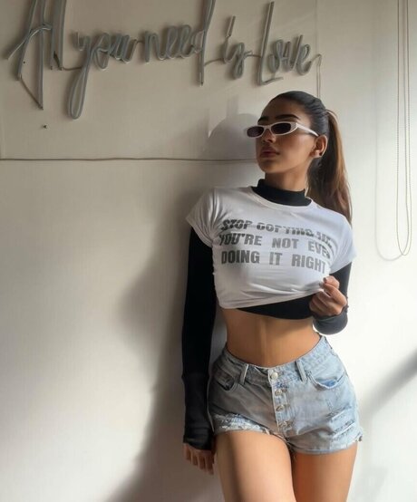 Pakhi Gadh onlyfans leaks.