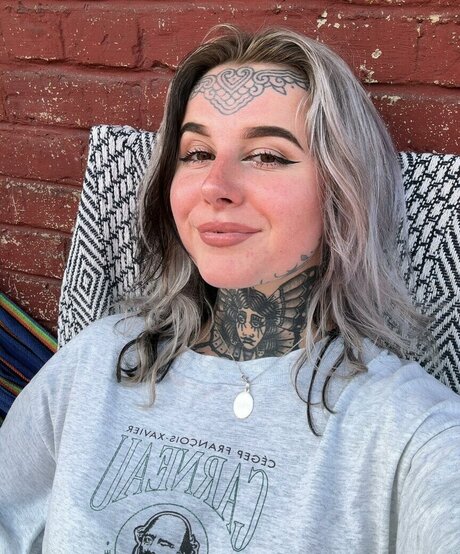 divinement bon nude onlyfans pics