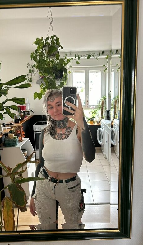 divinement bon onlyfans nudes leak