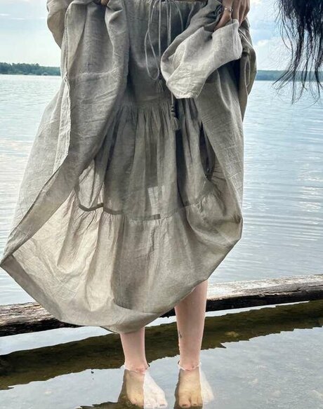 Mermaids Kiss onlyfans model