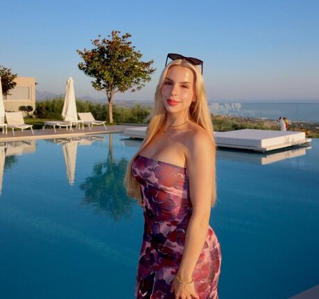 Lucia Leona leaked onlyfans