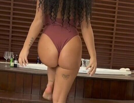 Leyla Lahouar free only fans