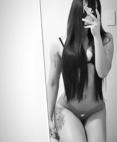 noey c 22 only fans nude