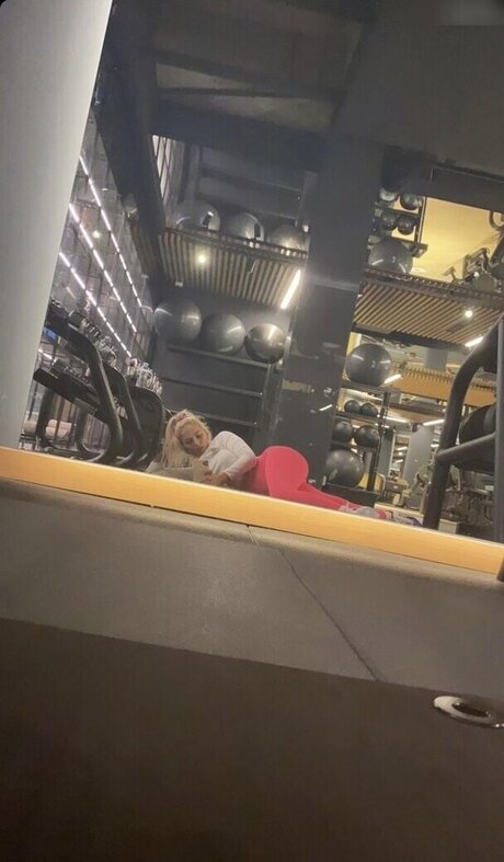 Loredana Zefi onlyfans gratis