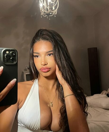Kiana Dufour onlyfans boobs
